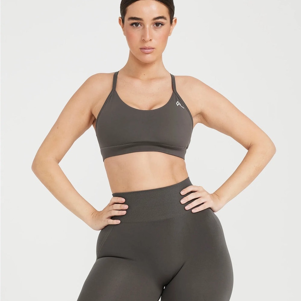 NWT ONER ACTIVE EVERYDAY SPORTS BRA MEDIUM, Deep Taupe